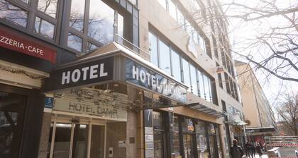 Hotel Daniel