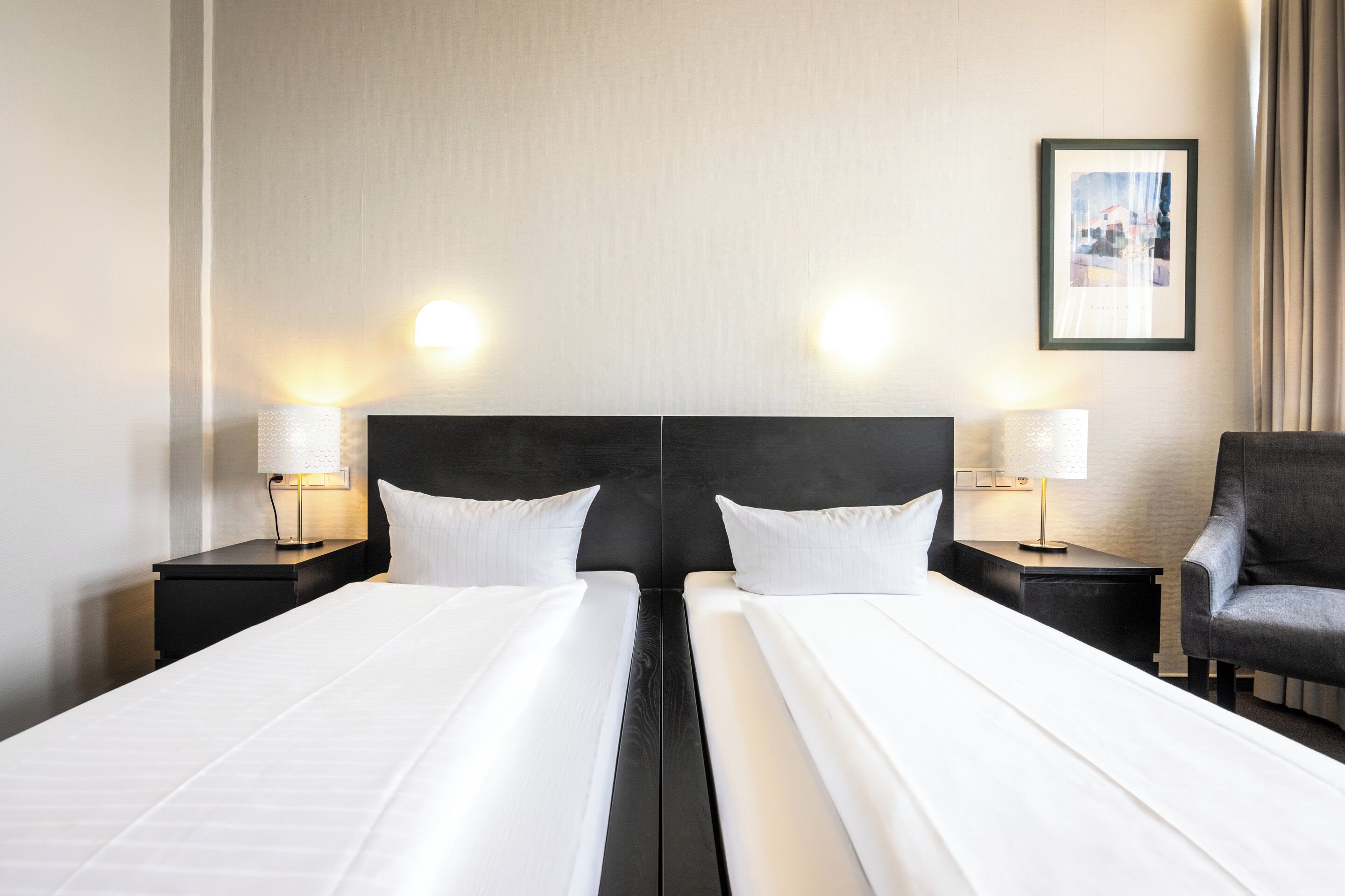 Standard Double Room | Individually furnished, desk, blackout drapes, soundproofing