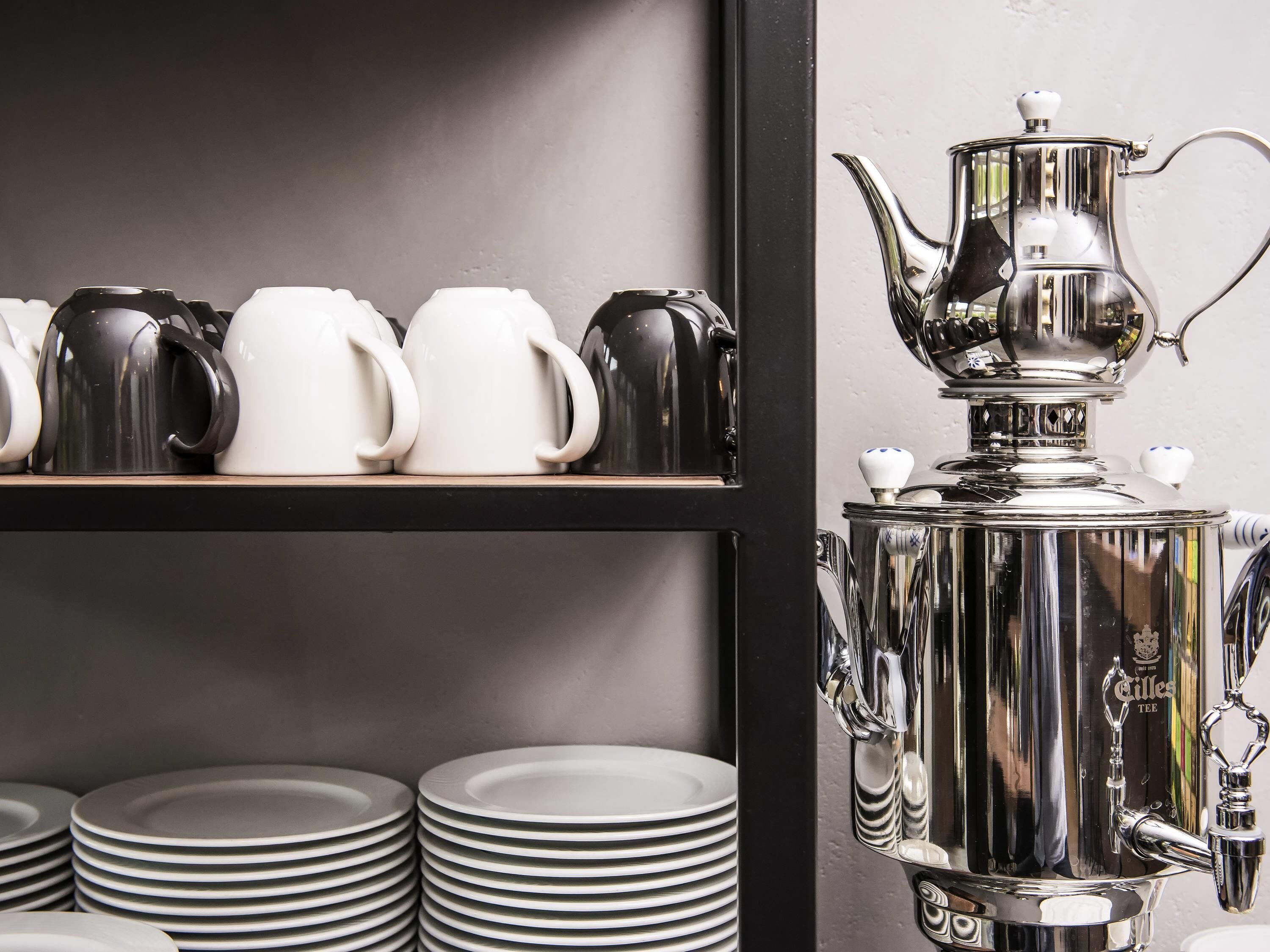 daily buffet breakfast (eur 16 per person)