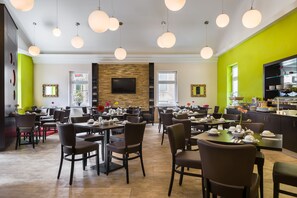 Daily to-go breakfast (EUR 7.90 per person) - Scope Hotel Dresden Airport (Dresden)