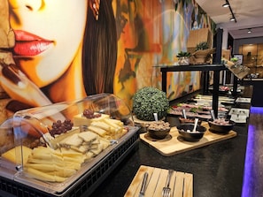 Daily buffet breakfast (EUR 19.90 per person)
