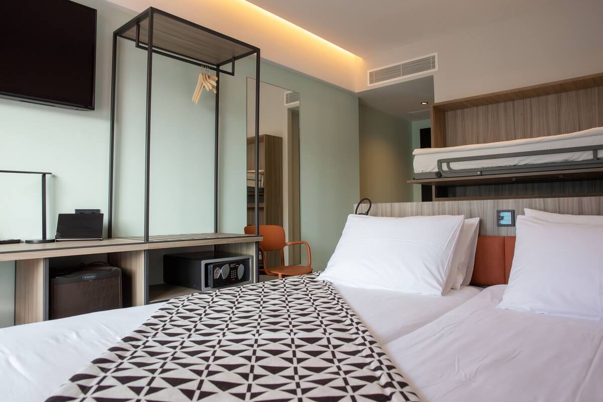 Triple Room | Premium bedding, in-room safe, desk, blackout curtains