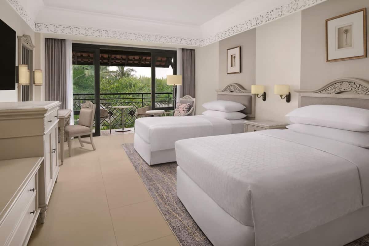 deluxe twin room, 2 single beds, balcony, garden view | 1 bedroom, premium bedding, minibar, in-room safe