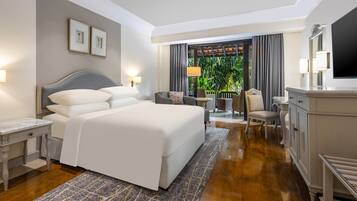 Luxury-Zimmer, 1 King-Bett, Balkon, Blick auf die Lagune | Hochwertige Bettwaren, Minibar, Zimmersafe, Schreibtisch