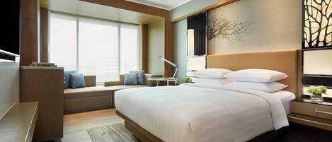 In-room safe, desk, laptop workspace, iron/ironing board