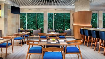 Frühstück, Mittagessen, Abendessen, internationale Küche