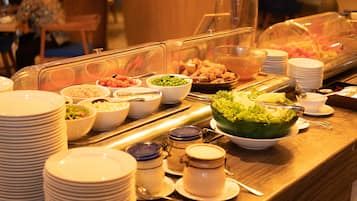 Daily buffet breakfast for a fee