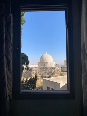 Standard Double or Twin Room | In-room safe, desk, free WiFi - Mount Of Olives Hotel (Jerusalem)