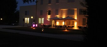Rechigi Park Hotel
