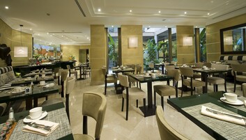 Daily buffet breakfast for a fee
