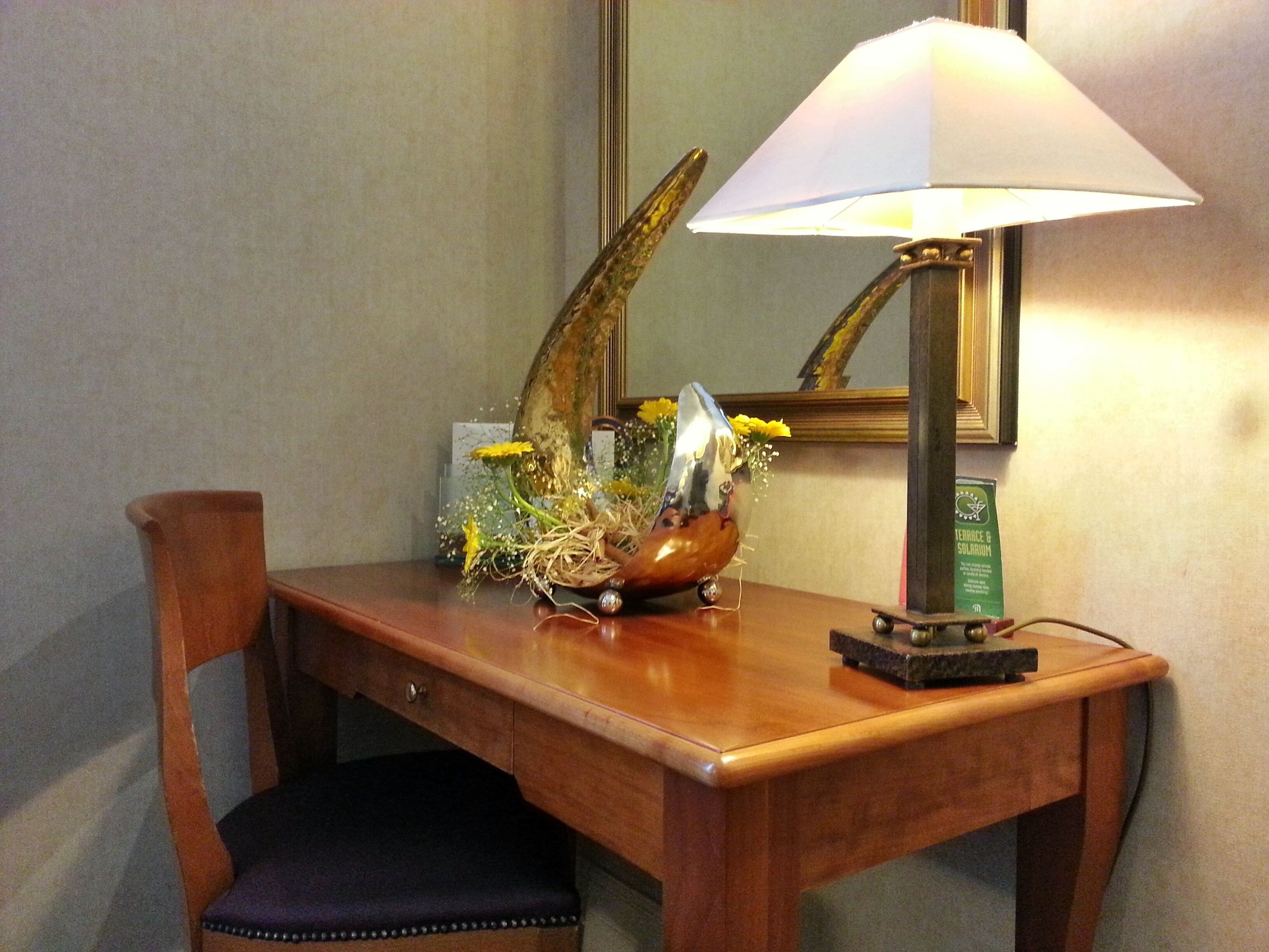 superior single room | 1 bedroom, premium bedding, minibar, in-room safe