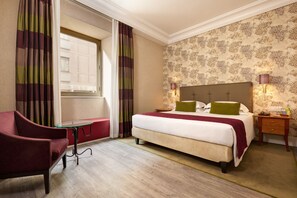 Superior King | Premium bedding, minibar, in-room safe, desk - Hotel Dei Mellini (Rome)