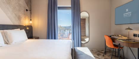 Deluxe Room, Balcony, City View