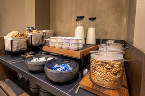 Daily buffet breakfast for a fee