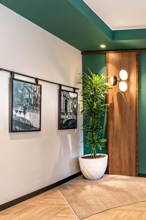 Interior detail - Hotel Canada (Milan)