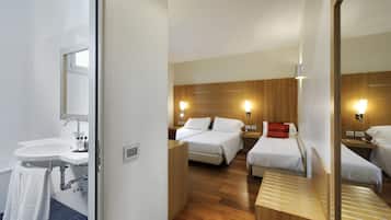 1 chambre, couette en duvet d'oie, matelas mémoire de forme, minibar