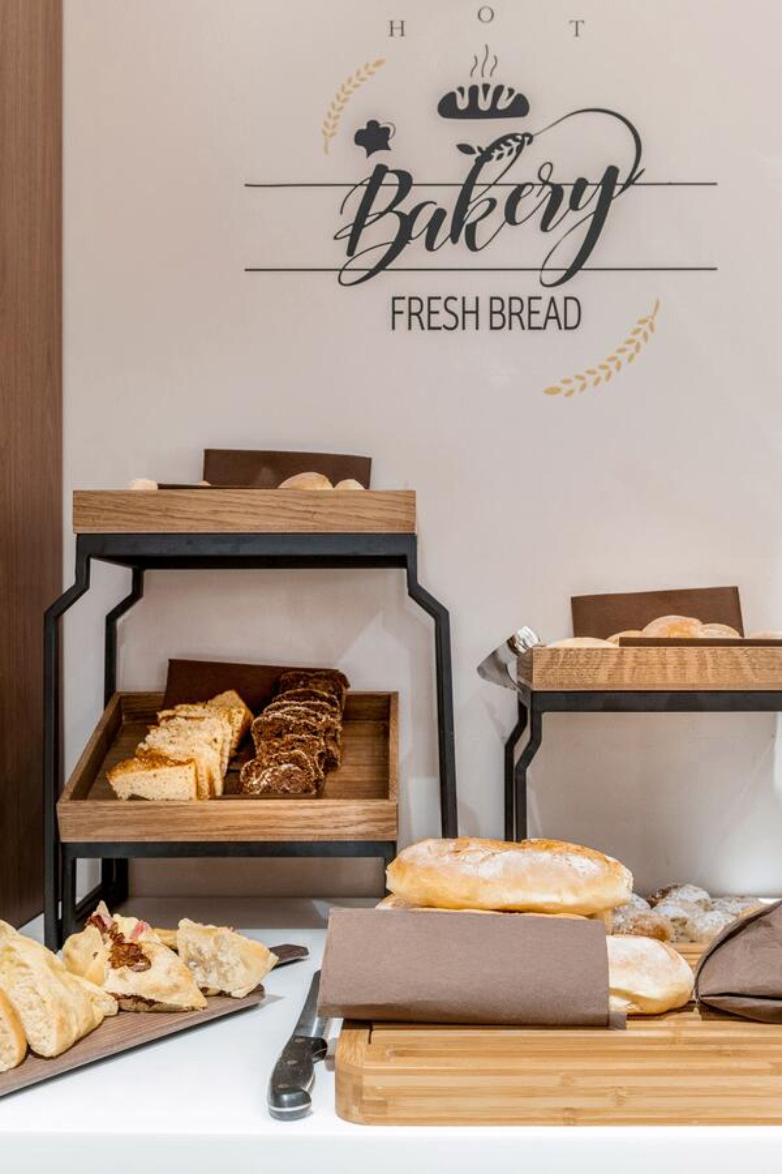 daily cooked-to-order breakfast (eur 10 per person)