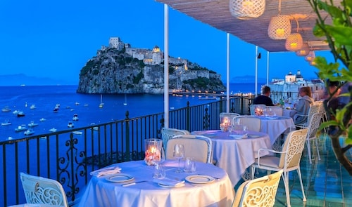 Miramare E Castello Hotel