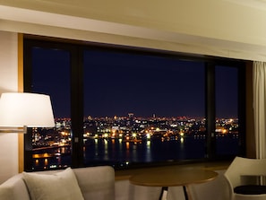 Bay Club Floor King City View, Non Smoking | View from room