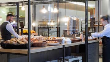 Daily buffet breakfast (EUR 20.50 per person)