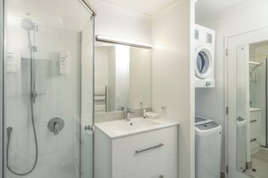 Shower, free toiletries, hair dryer, towels