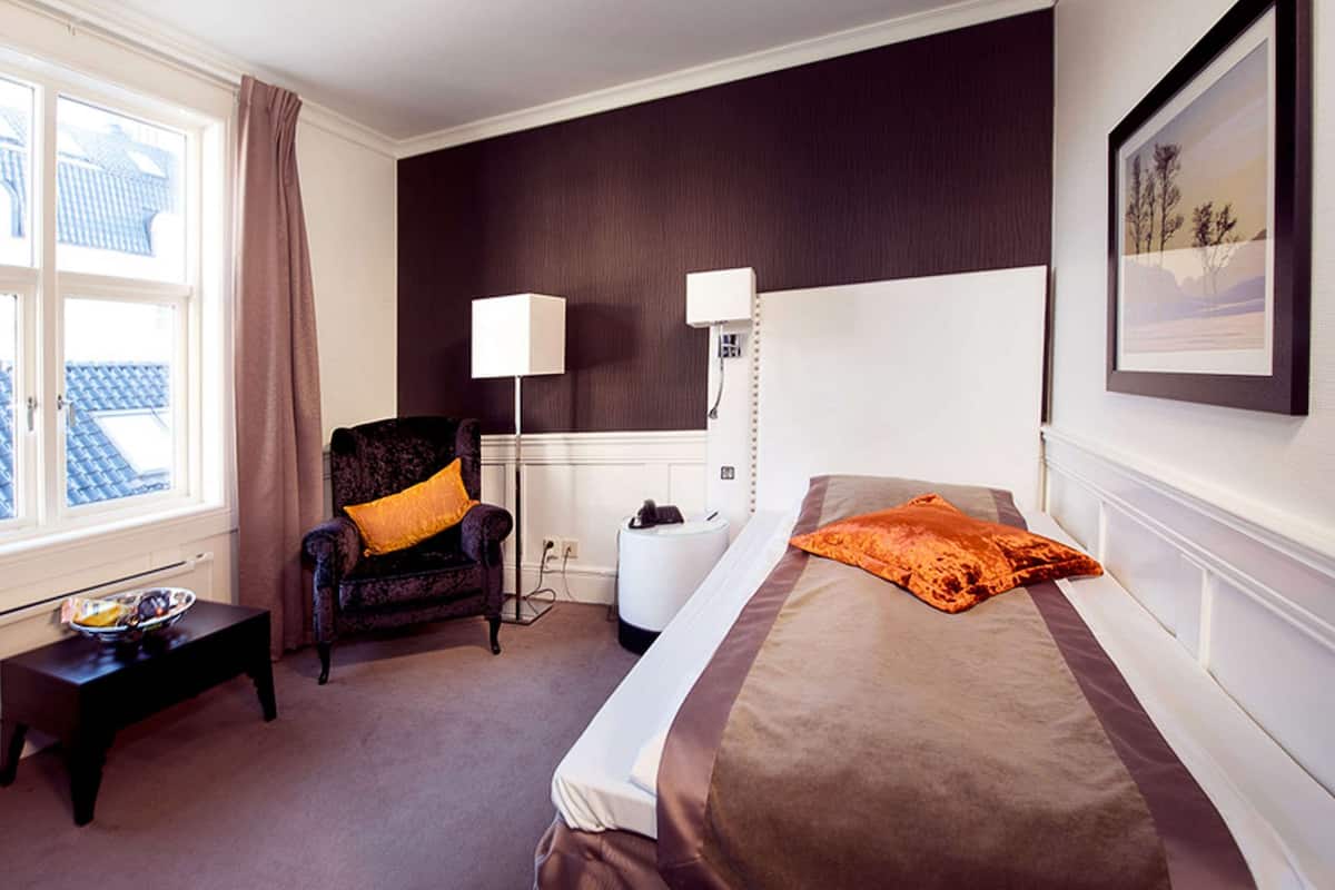 Habitación individual (Compact) | Ropa de cama de alta calidad, camas con pillow-top, wifi y ropa de cama