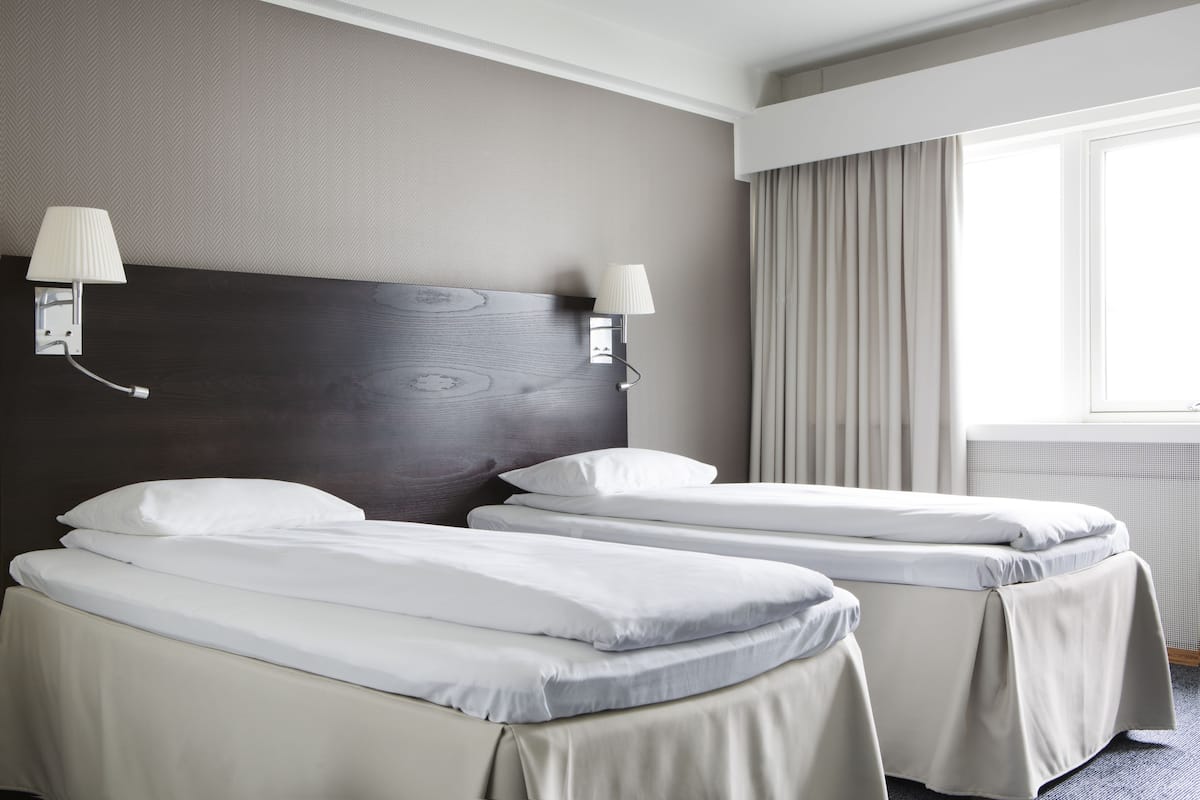 Coffres-forts dans les chambres, bureau, lits bébé (en supplément)