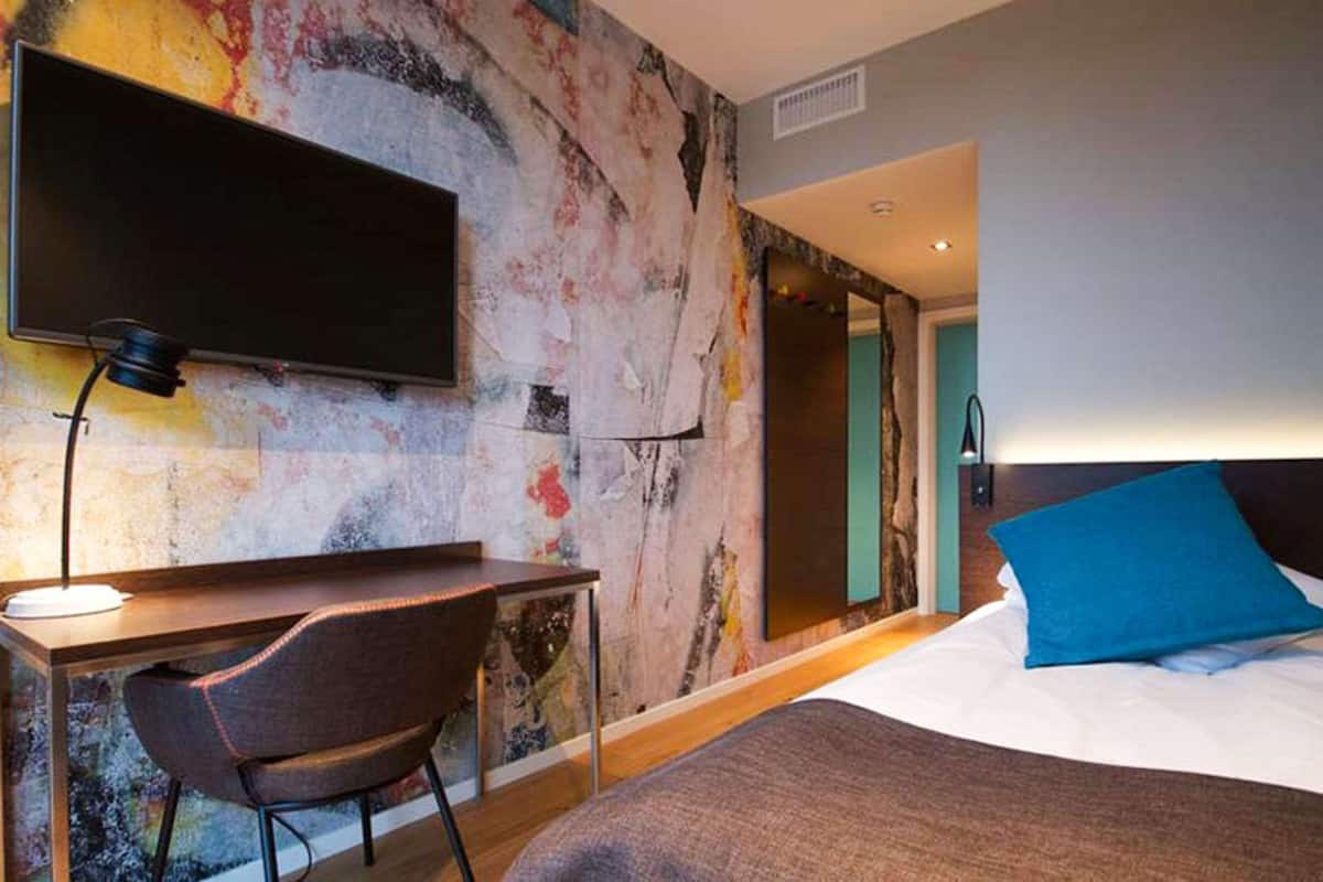 Chambre Double Standard, non-fumeurs | Coffres-forts dans les chambres, bureau, lits bébé (en supplément)