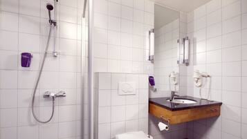 Shower kamar mandi