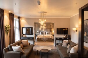 Pillowtop beds, in-room safe, desk, iron/ironing board