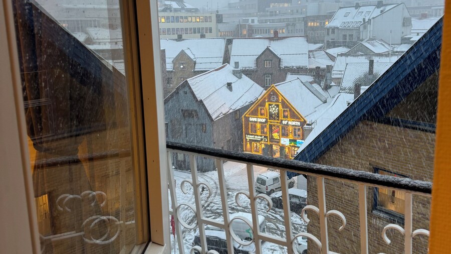 Home Hotel With