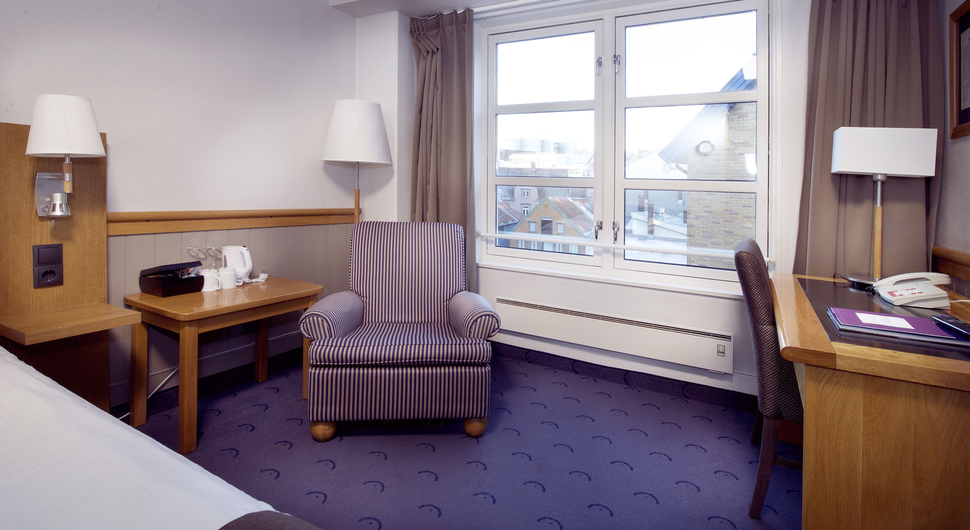 desk, laptop workspace, blackout curtains, free wifi