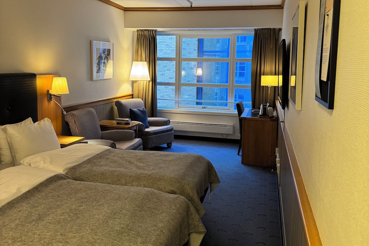 Habitación estándar, 2 camas individuales | Escritorio, espacio para trabajar con laptop y cortinas blackout