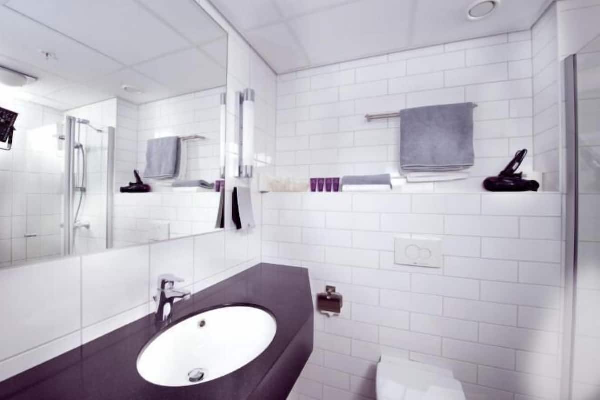 Bagno | Doccia, asciugacapelli, asciugamani