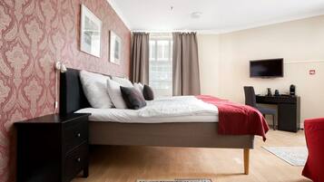 Rom – superior, 2 enkeltsenger, ikke-røyk | Senger med overmadrass, safe på rommet, skrivebord og strykejern/-brett