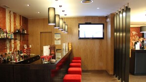 Bar (en la propiedad)
