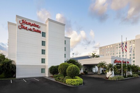 Hampton Inn Suites San Juan - Image 12