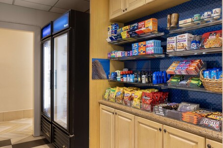 Hampton Inn Suites San Juan - Image 21