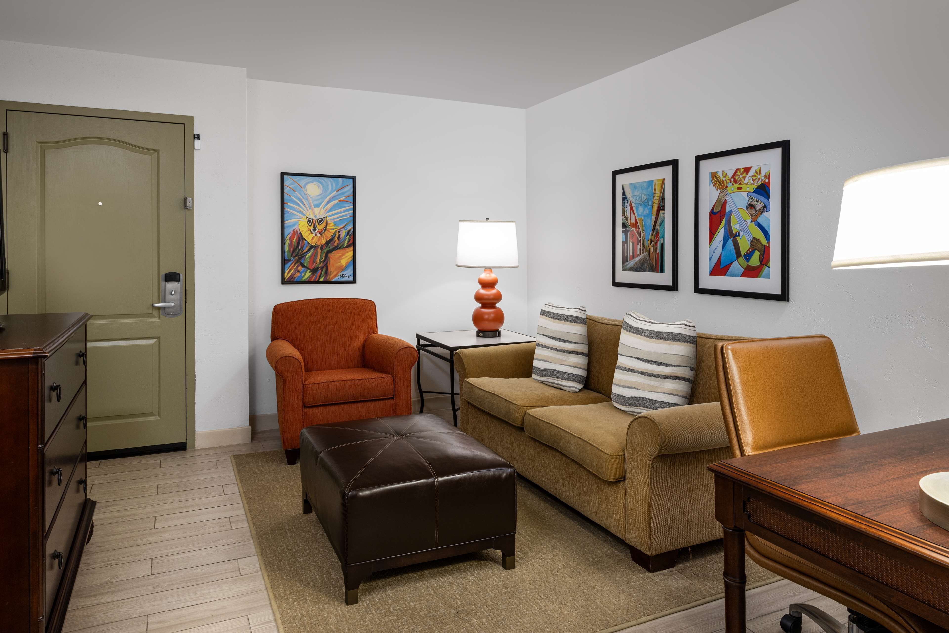 suite, 1 king bed, non smoking | living area | 55-inch lcd tv with cable channels, tv