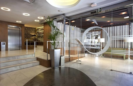 Reception. Hotel Ópera