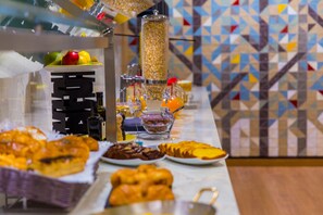 Daily buffet breakfast (EUR 17.50 per person)