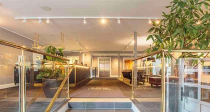 Home Hotel Uman