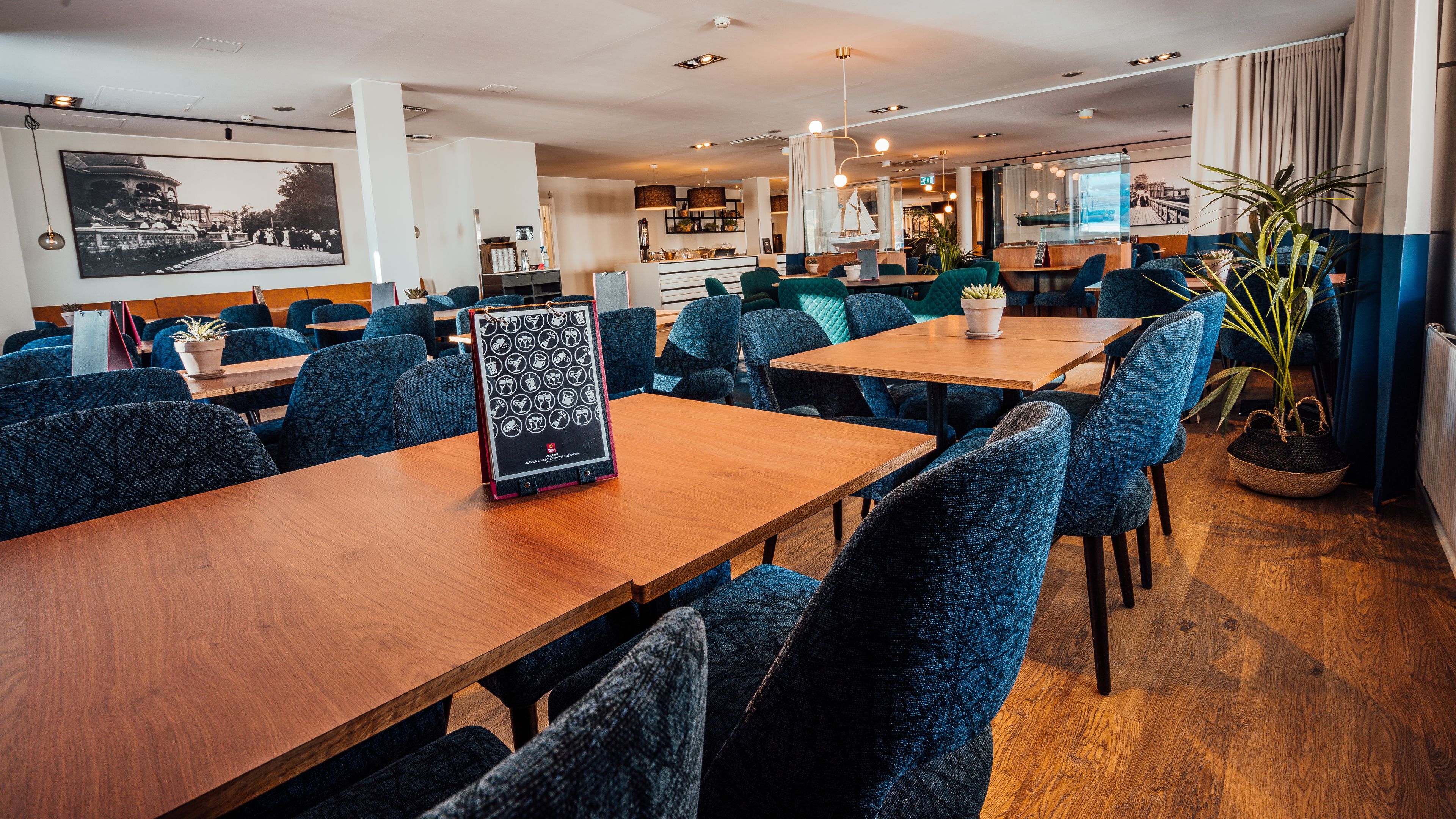 breakfast and dinner served