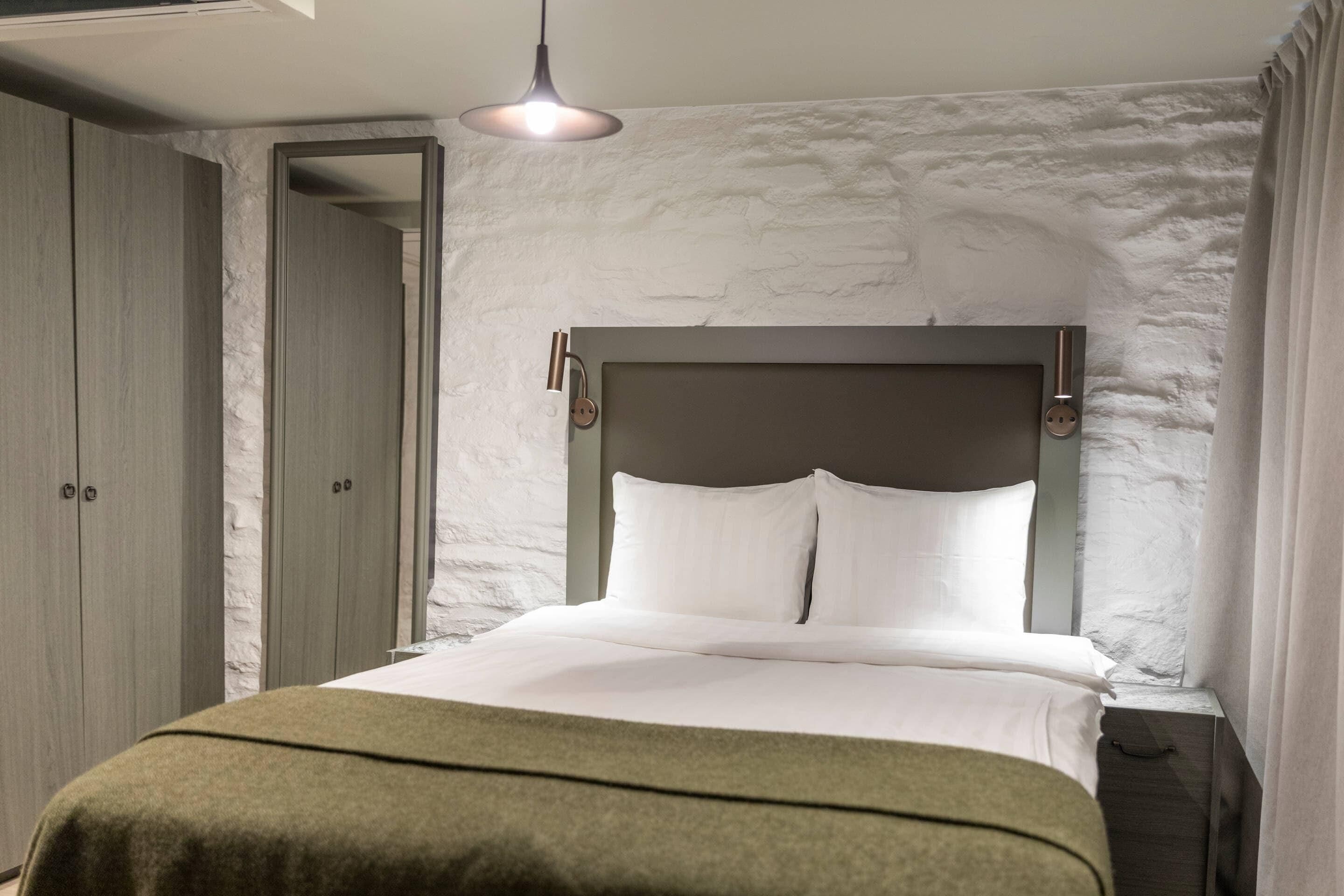 Single Room, Annex Building (Cabin, Compact) | Minibar, desk, iron/ironing board, cots/infant beds