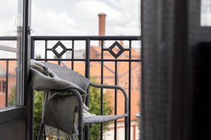 Superior Room, 2 Single Beds | Terrace/patio