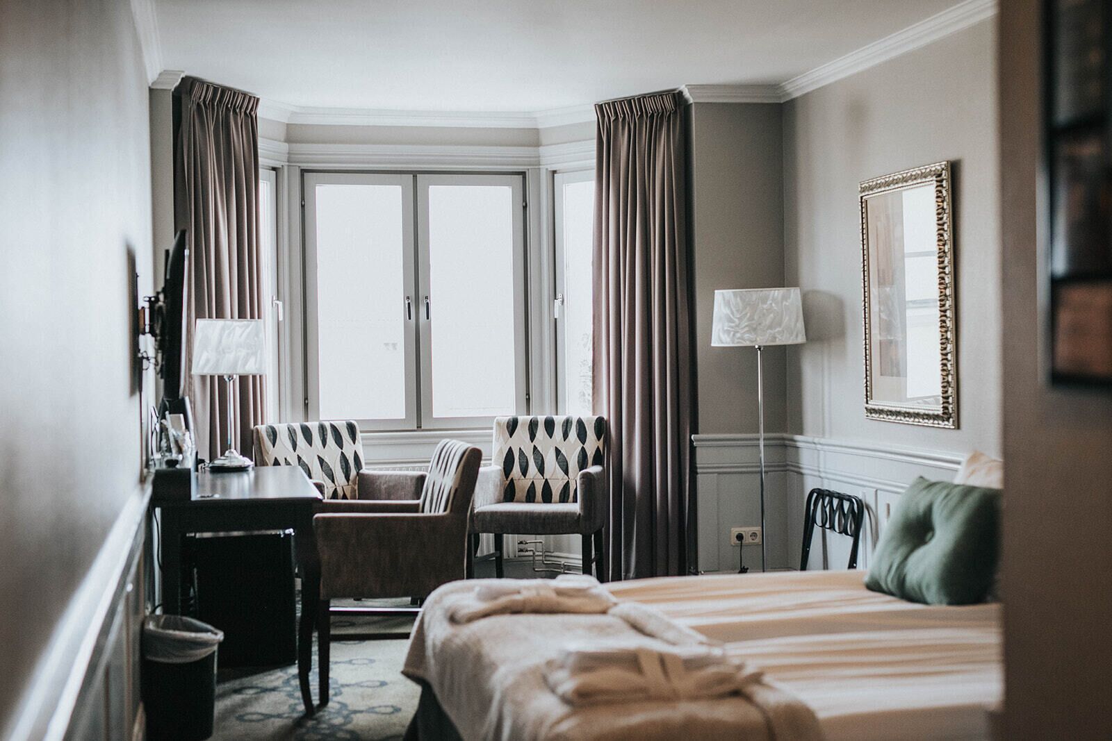 superior room, 2 single beds | minibar, desk, iron/ironing board, cots/infant beds