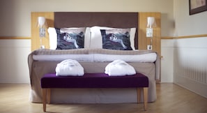Deluxe Double Room, 1 Double Bed with Sofa bed, Non Smoking | Desk, iron/ironing board, cots/infant beds, WiFi