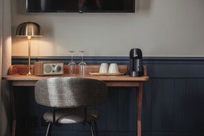 Desk, iron/ironing board, cribs/infant beds, WiFi - Home Hotel Kompaniet (Nykoping)