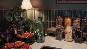 Free daily full breakfast