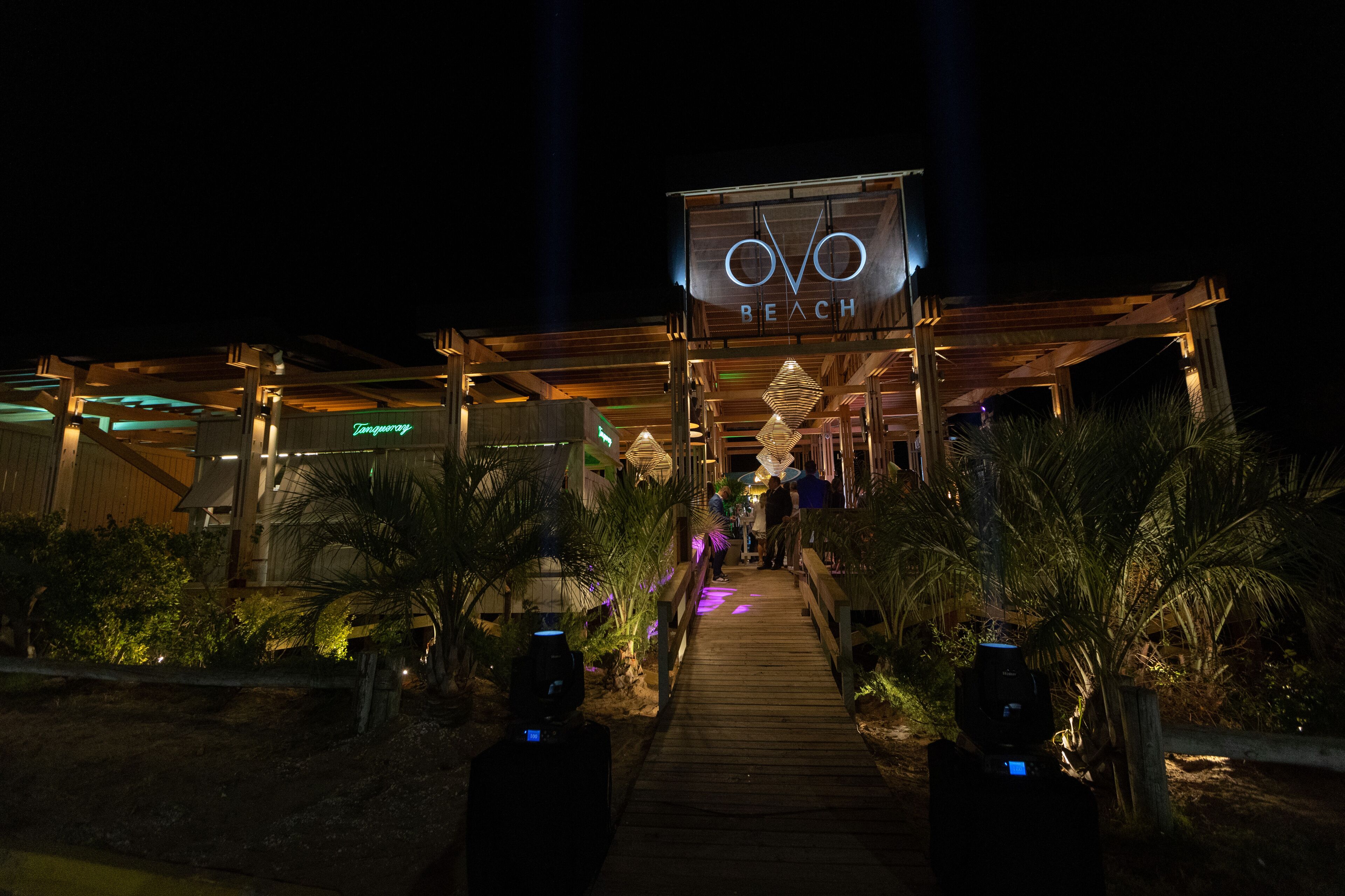 6 restaurants, breakfast, lunch, dinner served; mediterranean cuisine